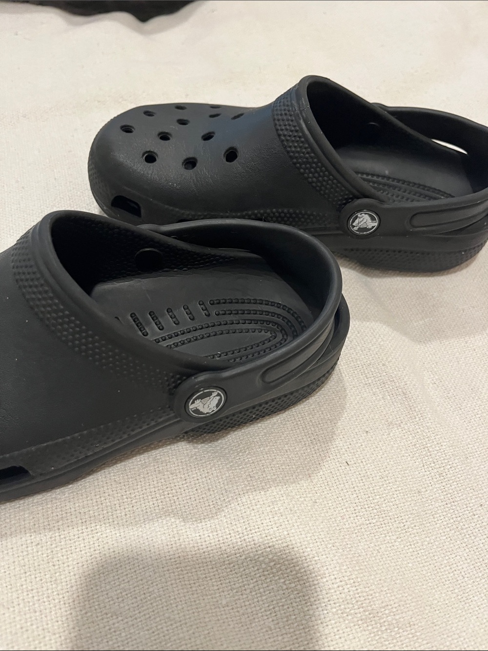 CROCS Kids Black Classic Clog Sandals - Picture 8 of 8